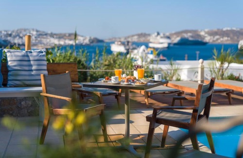 Tourlos Hotel | Rhenia Mykonos Hotel & Bungalows