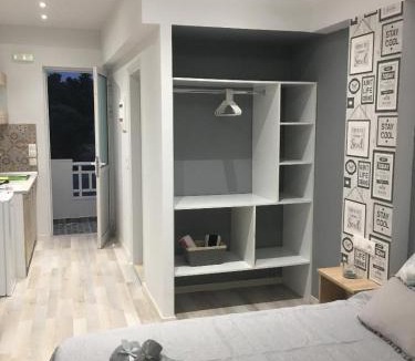 Faliraki Apartment | RHODIAN TREASJURE Spiridione Studios