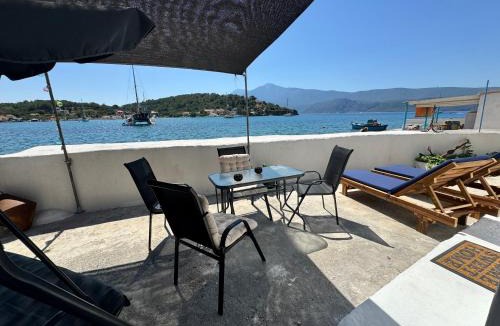 Poseidonio Apartment | Riva Blue Silence -Seafront Retreat