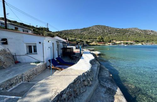Poseidonio Apartment | Riva Blue Silence -Seafront Retreat