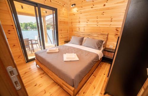 Ulcinj Ski Chalet | River house - Esperanza