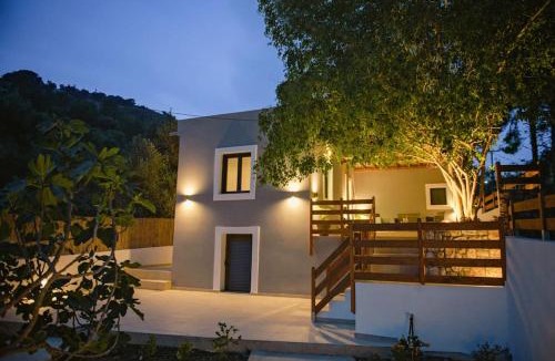Kamari House | River House