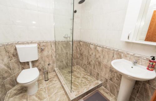 Plav Hotel | Riverside Lim