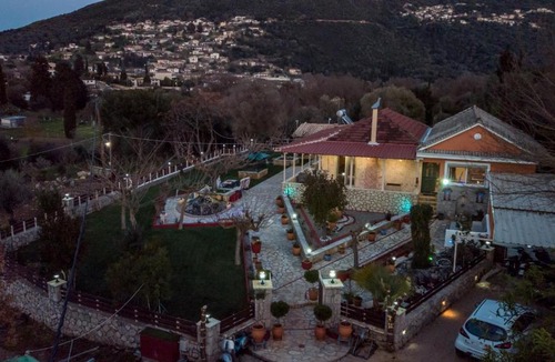 Marantochori House | Rock Garden Villa