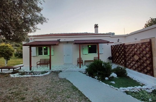 Stafylos House | RODOTHEA HOME: Complete tranquility combined with a host of amenities!
