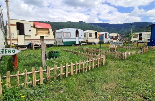 Plav RV Rental | Romanticna kucica