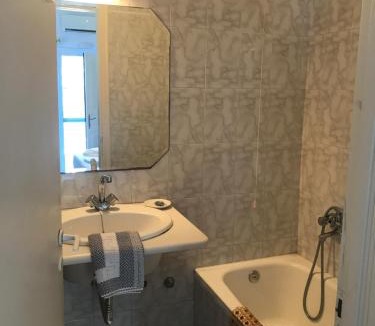 Platis Gialos Hotel | Romantika