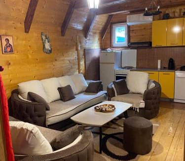 Milosevici House | Romantika