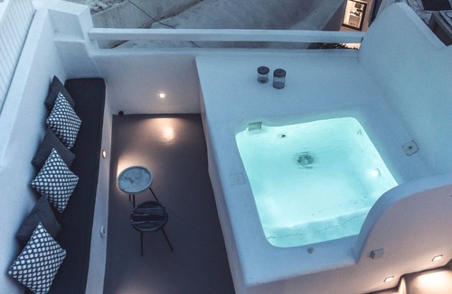 Little Venice House | Roofs of Chora, Townhouse with Rooftop Pool - Adults Only