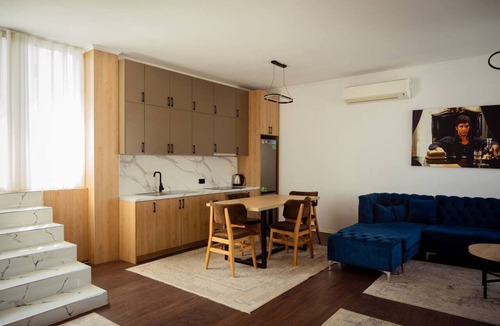 Durres Apartment | Rooftop Apartment w/Garden & Jacuzzi