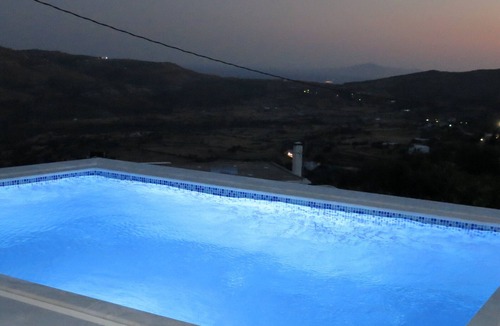 Pitrofos House | Room-andoni's House in Pitrofos Andros i