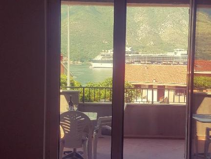 Dobrota House | Room With Sea View