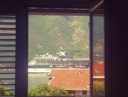Dobrota House | Room With Sea View