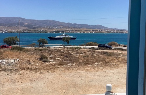 Antiparos House | Room with view of the sea (1)