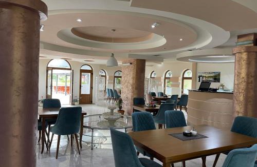Plav Hotel | Rooms5E