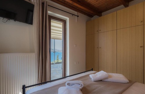 Katochori House | Rooted Serenity with Hot Tub and Endless Sea Views
