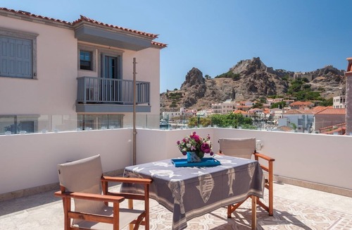 Myrina Apartment | Rosemary Room - Limnos Experience