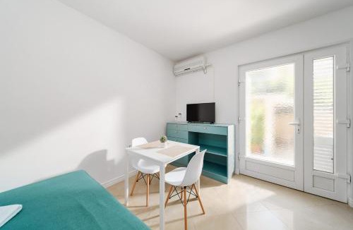 Tomicici Apartment | Rosic Apartments Tivat