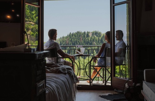 Vourgareli Hotel | Rouista Tzoumerka Resort