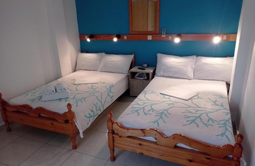 Paralia Skotinis Hostel | Roula manou
