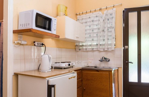 Agios Sostis Apartment | Roussa Beach Studios