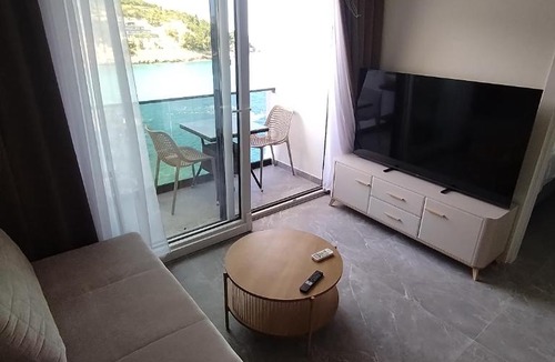 Utjeha Hladna Uvala Apartment | Royal blue Residence