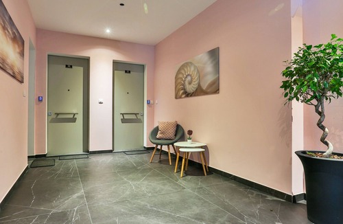 Gospostina Apartment | Royal Gardens Luxury Apartments - Studio / 14