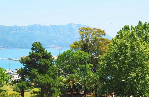 Budva Apartment | Royal Gardens Luxury Apartments - 17 rooms