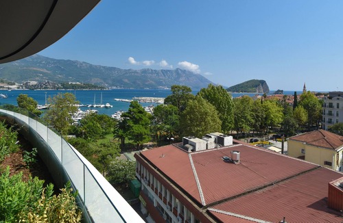 Budva Apartment | Royal Gardens Luxury Apartments - 33 rooms