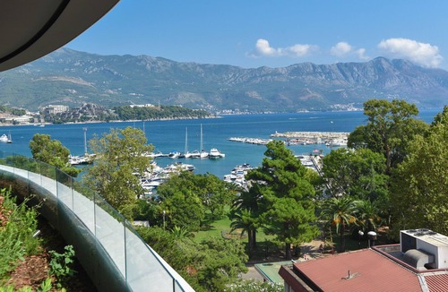 Budva Apartment | Royal Gardens Luxury Apartments - 33 rooms