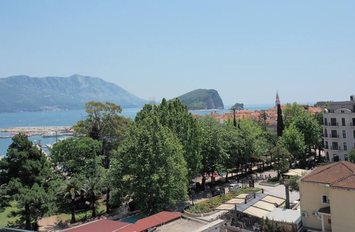 Budva Apartment | Royal Gardens Luxury Apartments - 34 rooms