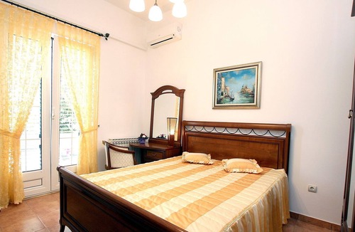Sveti Stefan Apartment | Royal Vacation Studio
