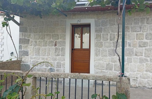 Karuc Apartment | Rustic house