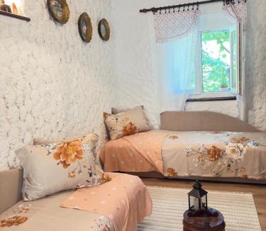 Limljani House | Sailor's Rustic House