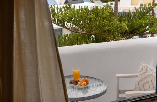 Tinos House | Salt & Stone In Center Of Tinos Luxury Suite