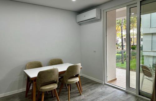 Ishem Apartment | San Pietro Apartment Lalez