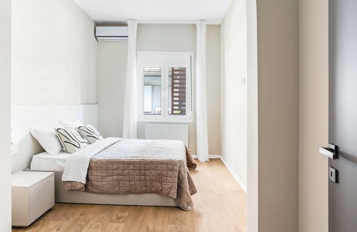 Neapoli-Sykies Apartment | Sanders New Town - Charming 1-Bdr. Apt. w/ Balcony