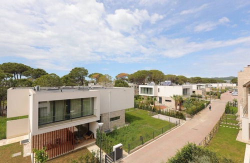 Ishem Apartment | SanPietro Vacation Apartment 012