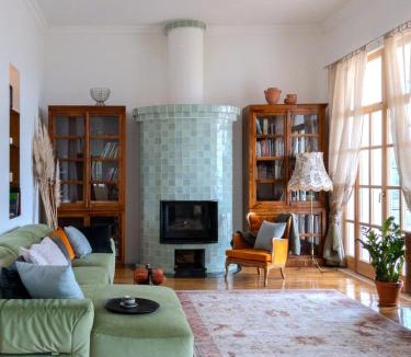 Mojdez Villa | Santa Barbara House
