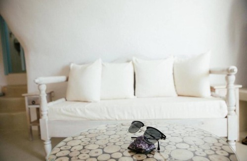 Akrotiri Apartment | Santo Cave, Santorini Suite with SeaViews