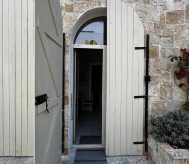 Dhermi Apartment | Santorini Drymades Retreat Beachside One Bedroom Apartment