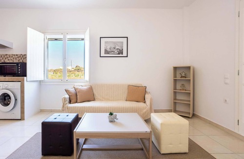 Imerovigli Apartment | Santorini's Welcoming Getaway - Blissful & Homely
