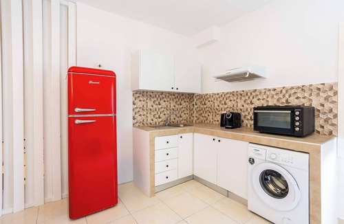 Imerovigli Apartment | Santorini's Welcoming Getaway - Blissful & Homely