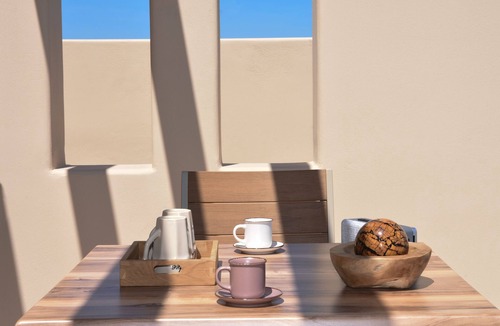 Vothon Villa | Santorini - Villa - Sleeps 2 - Pool - Parking