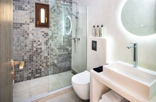 Fira Hotel | Santorinn Suites