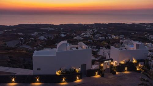 Vourvoulos Hotel | SantoView Villas