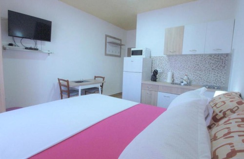 Golubovina Apartment | Sara Apartments Budva