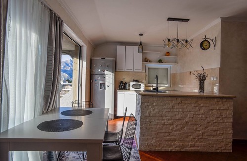 Dobrota Apartment | Sea and Nature View Flat w Balcony in Kotor