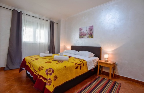 Dobrota Apartment | Sea and Nature View Flat w Balcony in Kotor