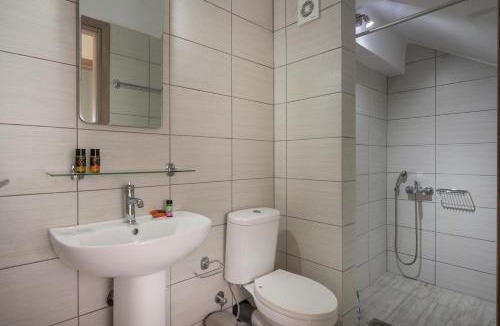 Rapaniana House | SEA BREEZE APARTMENTS